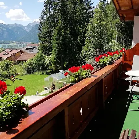 Lechner Apartment *