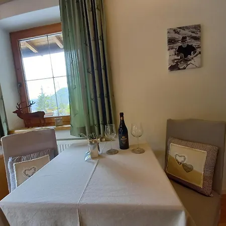Lechner Apartment *